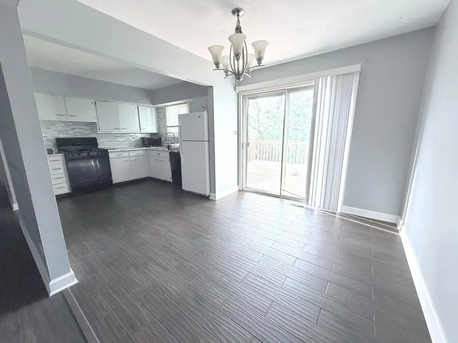 32 E Schubert Avenue, Glendale Heights, IL 60139 - #3