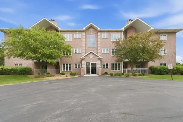 11535 Settlers Pond Way #8-1B, Orland Park, IL 60467