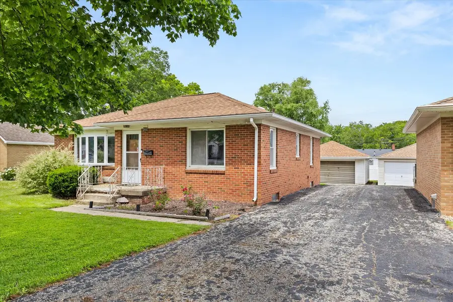 502 Boys Street, Streator, IL 61364 - #3