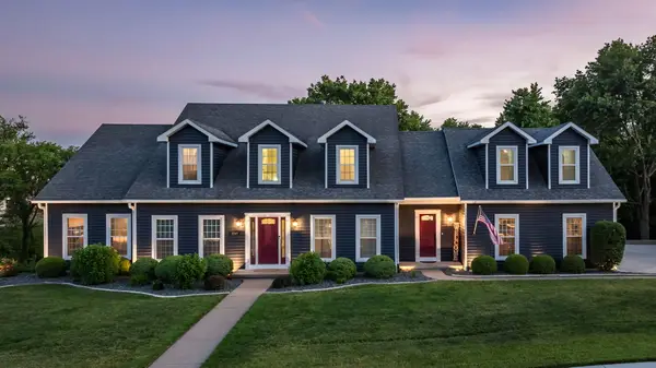 2267 Saint Andrews Circle, Bettendorf, IA 52722