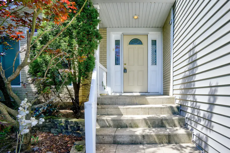 649 Hiawatha Drive, Carol Stream, IL 60188 - #3