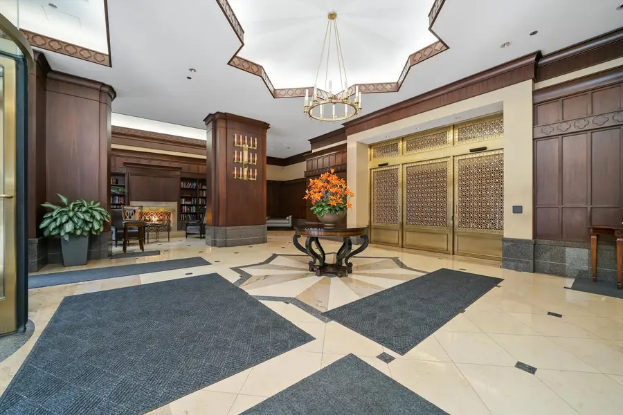 21 E Huron Street #706, Chicago, IL 60611 - #2
