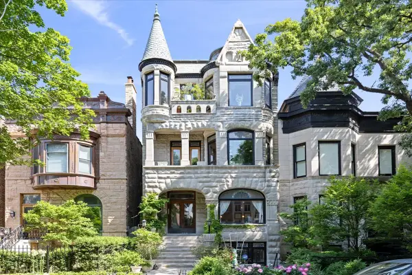 824 W Oakdale Avenue #G, Chicago, IL 60614