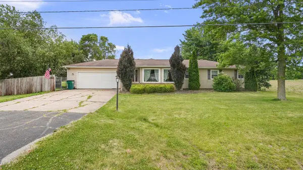 10009 Wolf Road, Geneseo, IL 61254