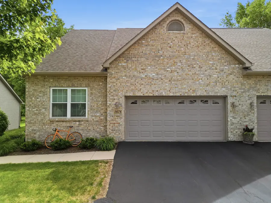 1676 Overlook Drive, Dixon, IL 61021 - #2