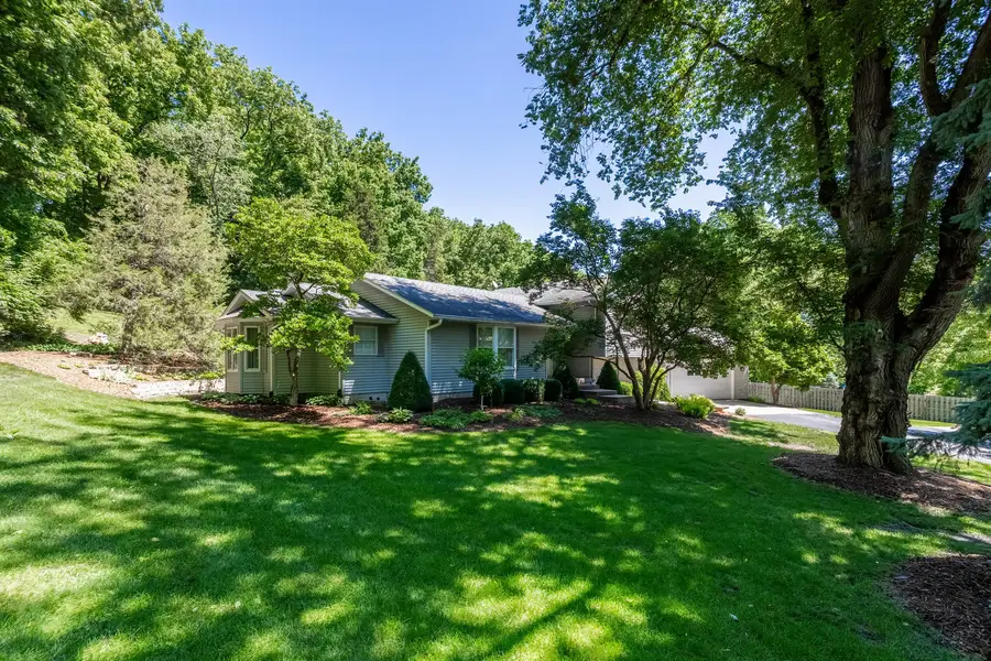 18055 243rd Avenue, Pleasant Valley, IA 52767 - #2