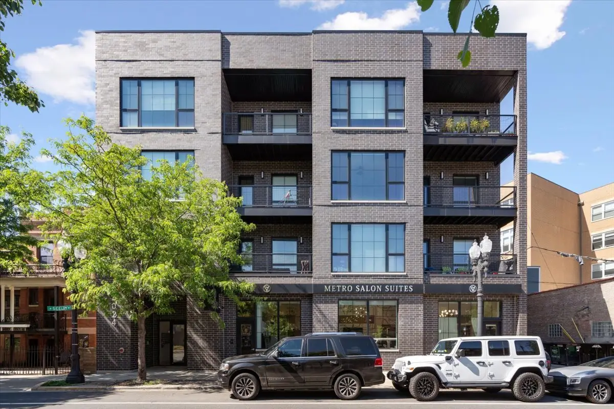 2024 W Irving Park Road #404, Chicago, IL 60618 - #1