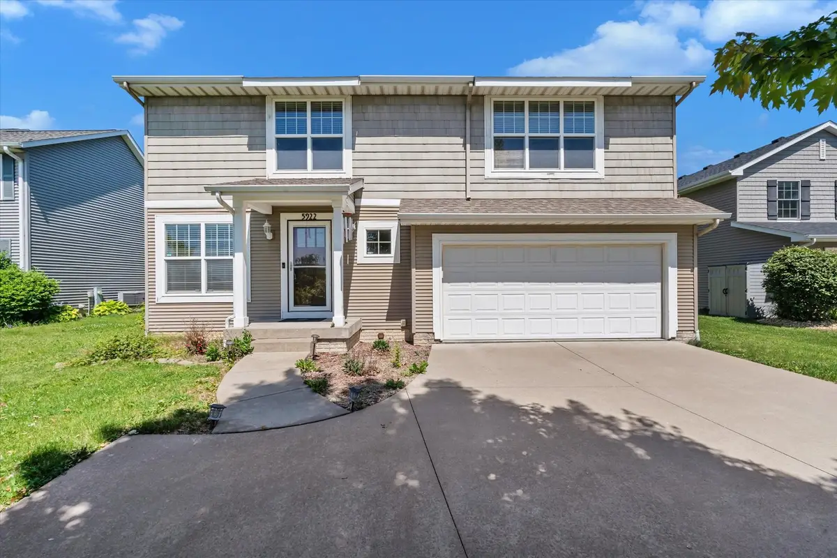 5922 Valley Drive, Bettendorf, IA 52722 - #1