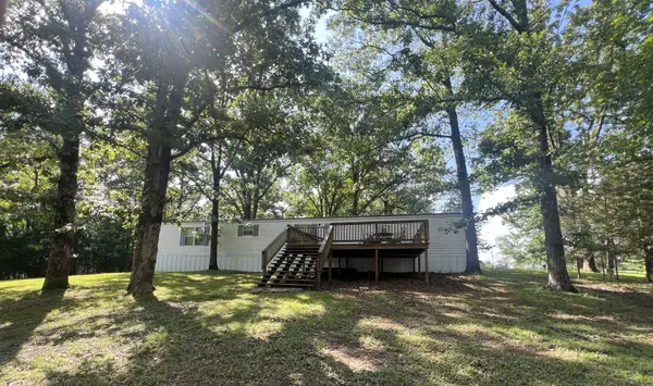 395 Arrowhead Drive, Goreville, IL 62939