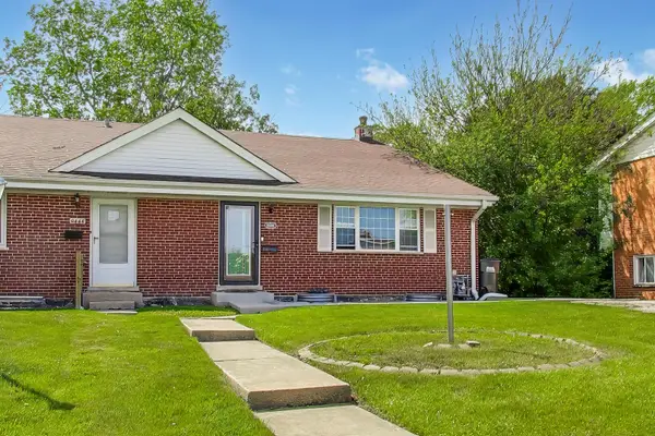 9448 N Oak Avenue, Des Plaines, IL 60016