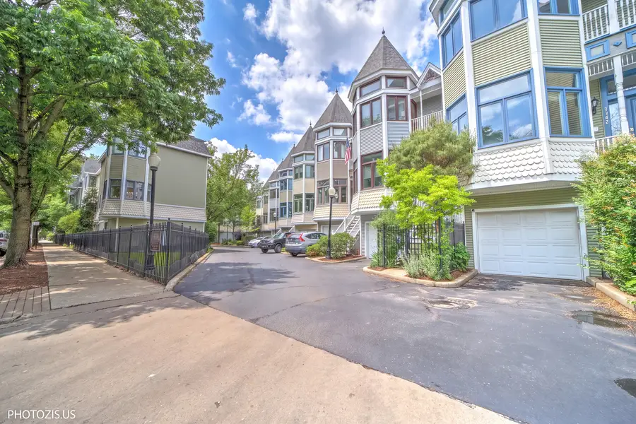 3320 N Racine Avenue, Chicago, IL 60657 - #3