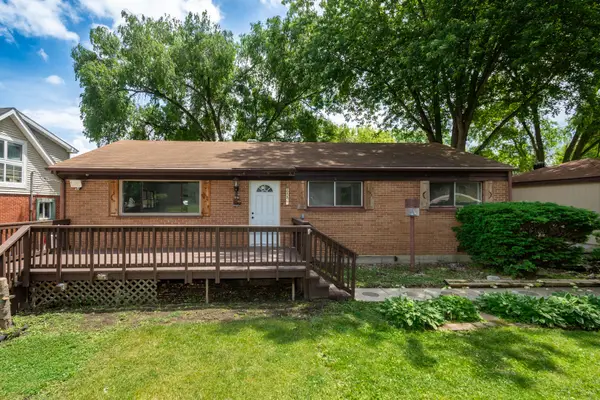 28671 N Harrison Avenue, Wauconda, IL 60084