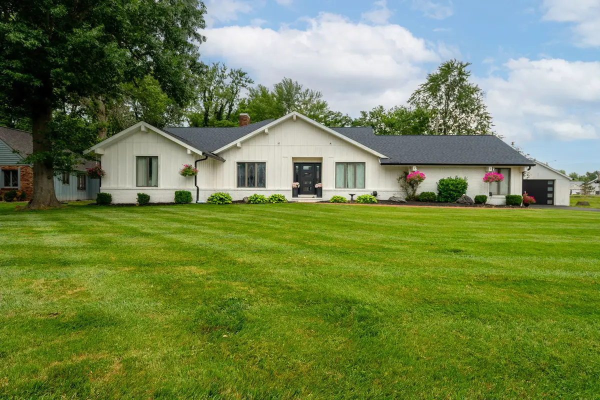 3302 W Lakeview Road, Marion, IL 62959 - #1