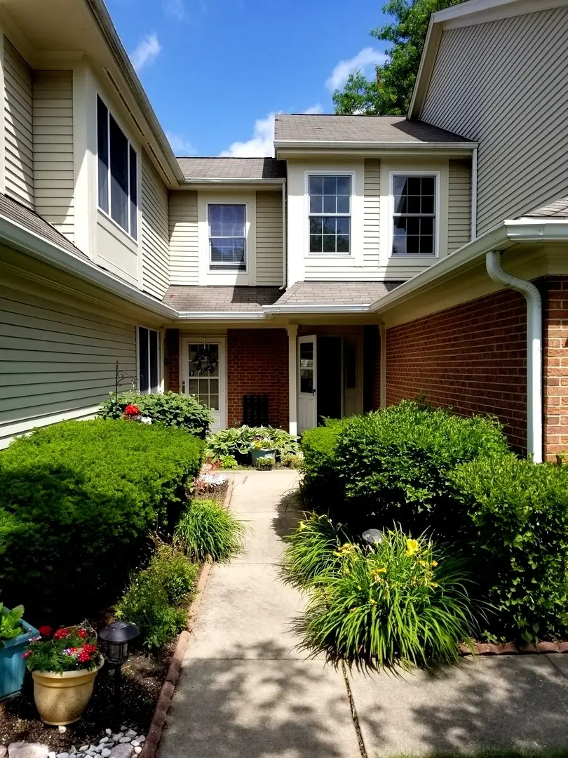 30W023 Laurel Court, Warrenville, IL 60555 - #1