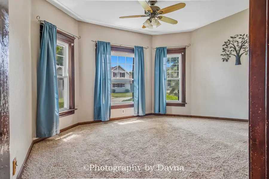 561 W Grant Street, Saint Anne, IL 60964 - #3