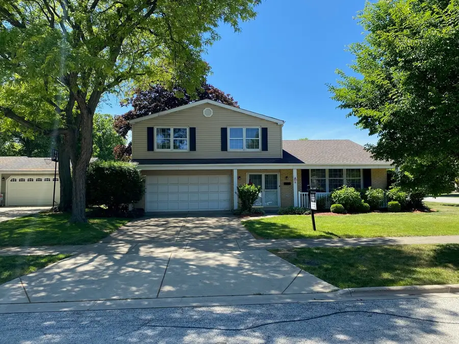 1502 S Harvard Avenue, Arlington Heights, IL 60005 - #2