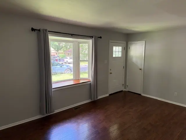 1023 W Laurel Street, Carbondale, IL 62901 - #3