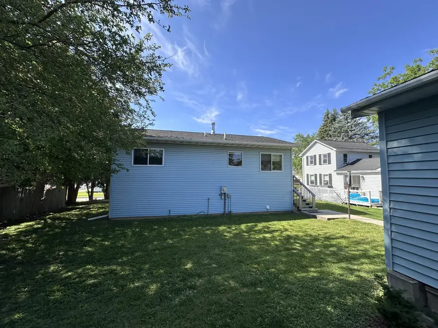 147 7th Street, Lasalle, IL 61301 - #2