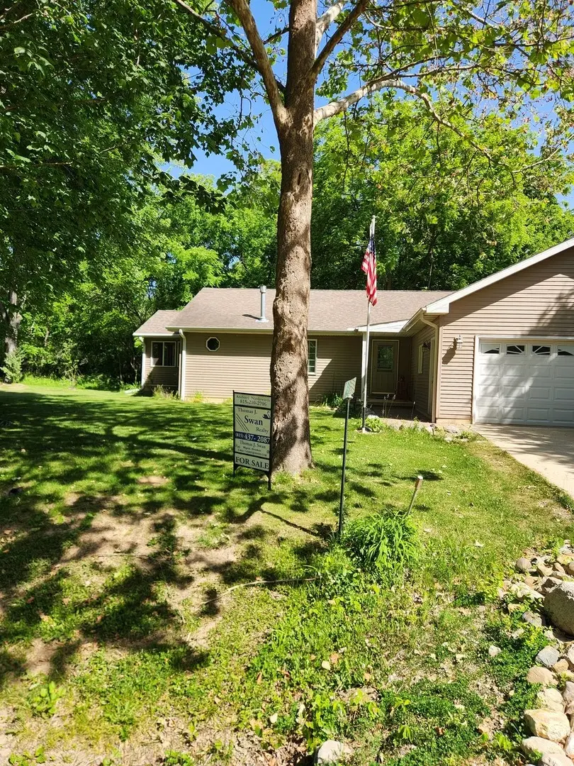 1 W Elmwood Drive, Putnam, IL 61560 - #2