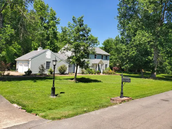 202 Arbor Drive, Carterville, IL 62918