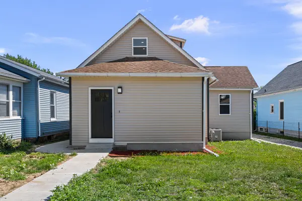 2010 3y Avenue, East Moline, IL 61244