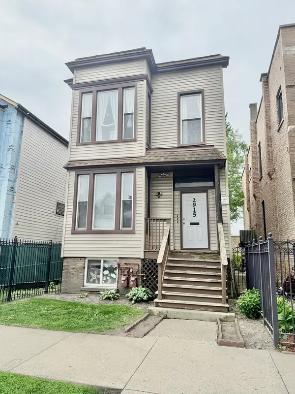 2915 W Mclean Avenue, Chicago, IL 60647