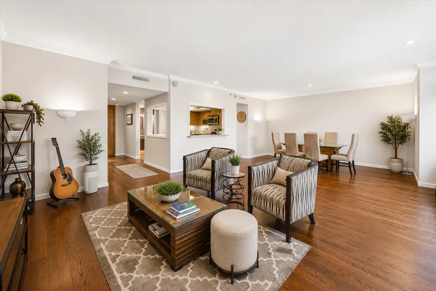 680 N Lake Shore Drive #822, Chicago, IL 60611 - #3