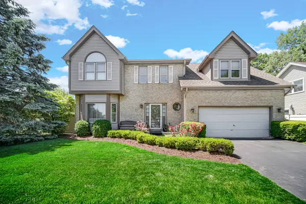90 Rodenburg Road, Roselle, IL 60172