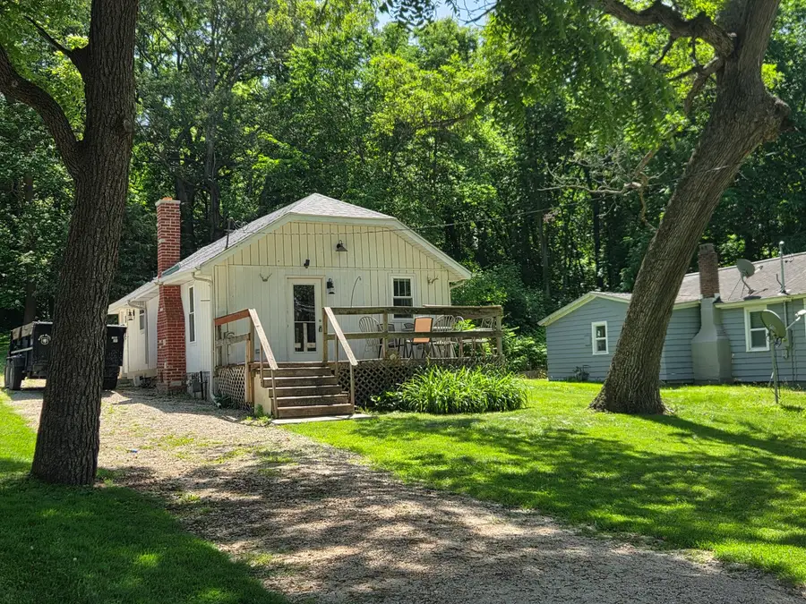 3352 E 2059th Road, Wedron, IL 60557 - #2