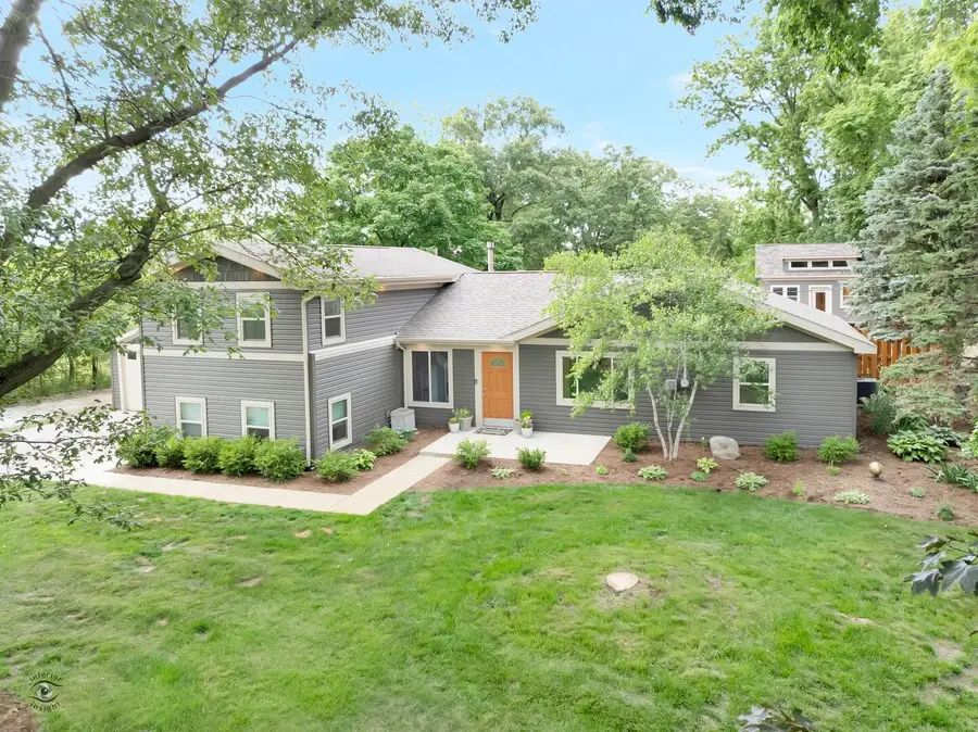 5559 E Boy Scout Road, Saint Anne, IL 60964 - #2