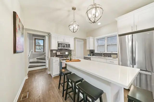 2339 Clarence Avenue, Berwyn, IL 60402 - #3