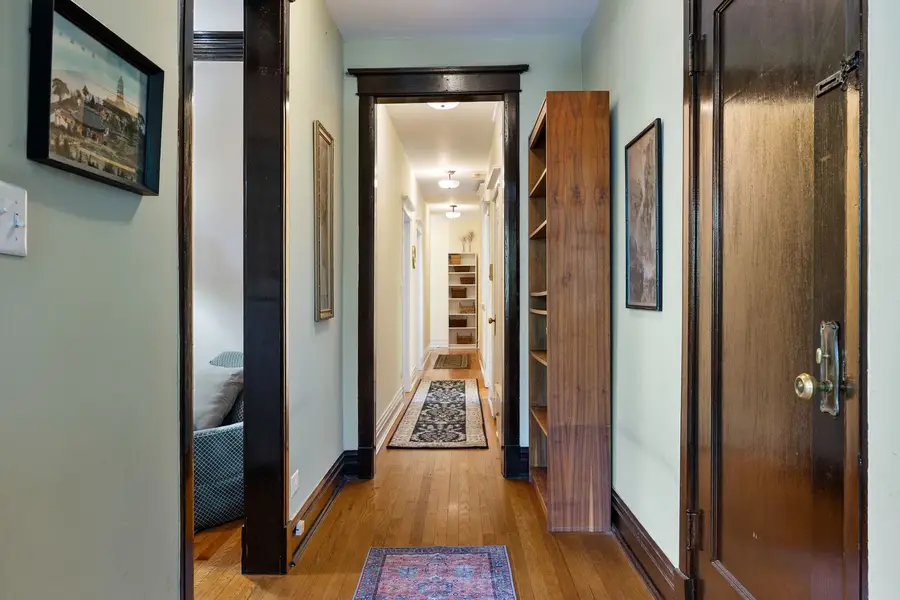 711 Washington Boulevard #2E, Oak Park, IL 60302 - #2