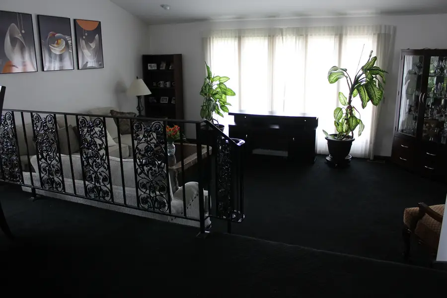 17131 Yates Street, South Holland, IL 60473 - #2