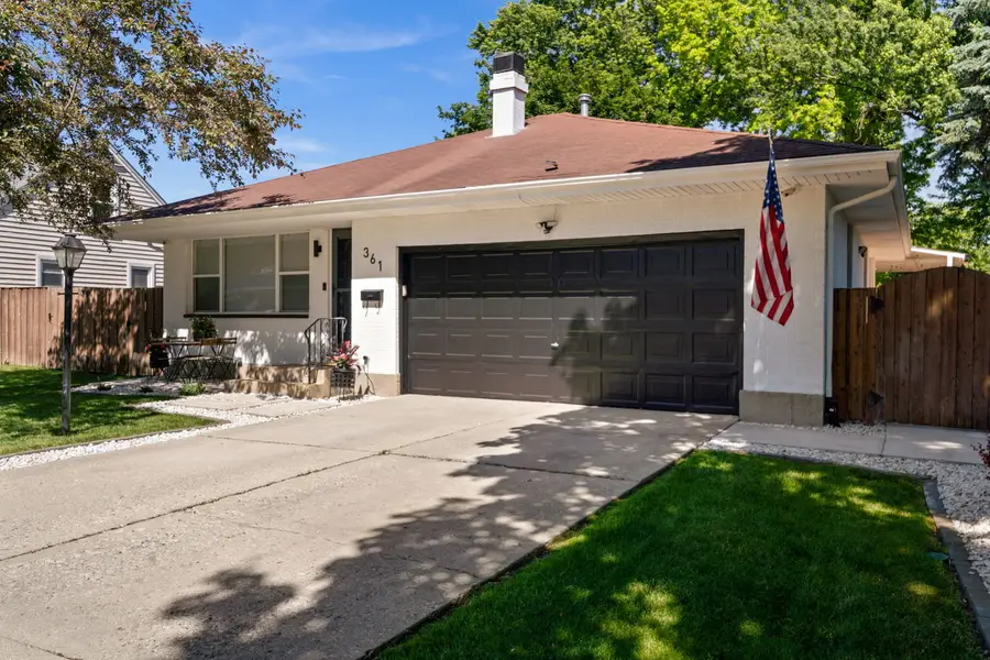 361 S Commonwealth Avenue, Elgin, IL 60123 - #2