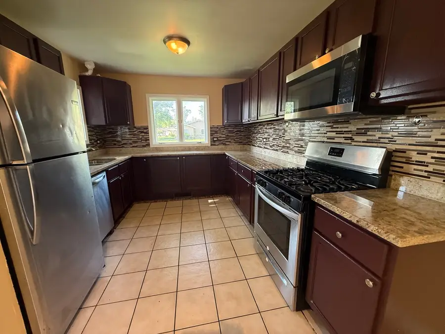 916 Williams Street, Calumet City, IL 60409 - #3