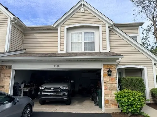 1530 E Chivalry Court, Palatine, IL 60074