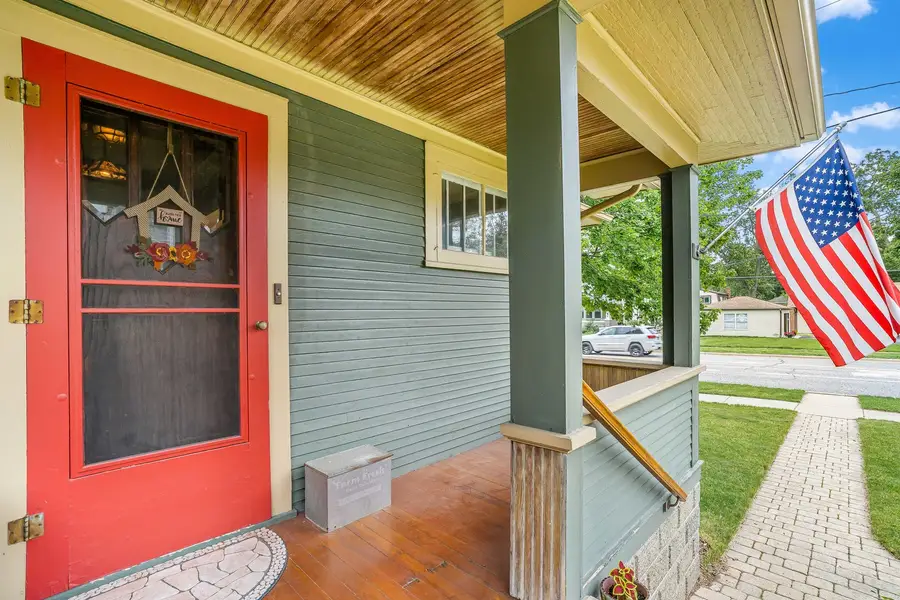 348 W Palatine Road, Palatine, IL 60067 - #3