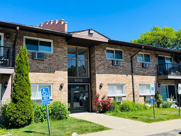 800 E Old Willow Road #105, Prospect Heights, IL 60070
