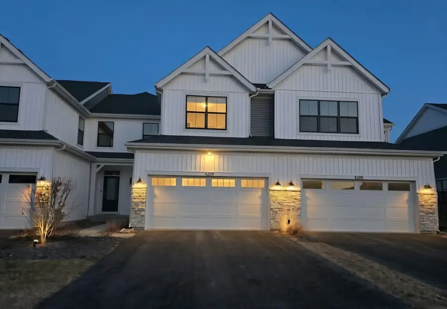 4204 Chelsea Manor Circle, Aurora, IL 60504 - #2