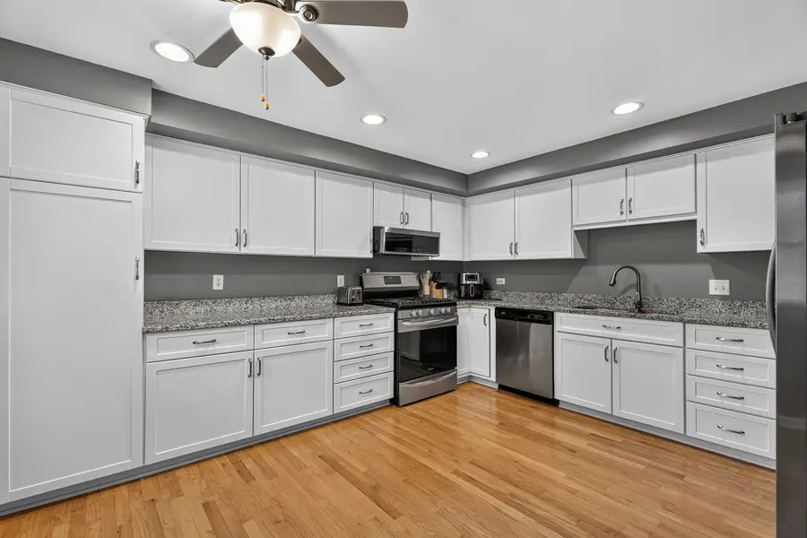 818 Bonnie Lane, Peotone, IL 60468 - #2