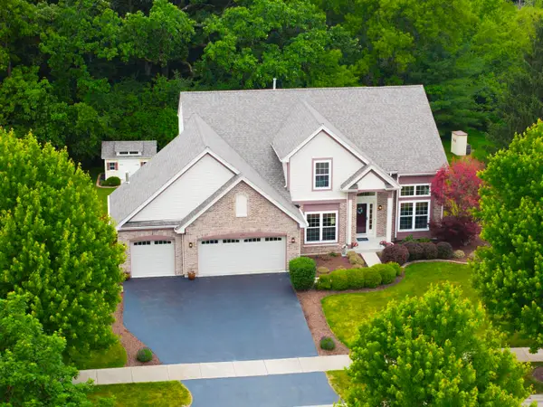 435 Oak Grove Circle, Wauconda, IL 60084
