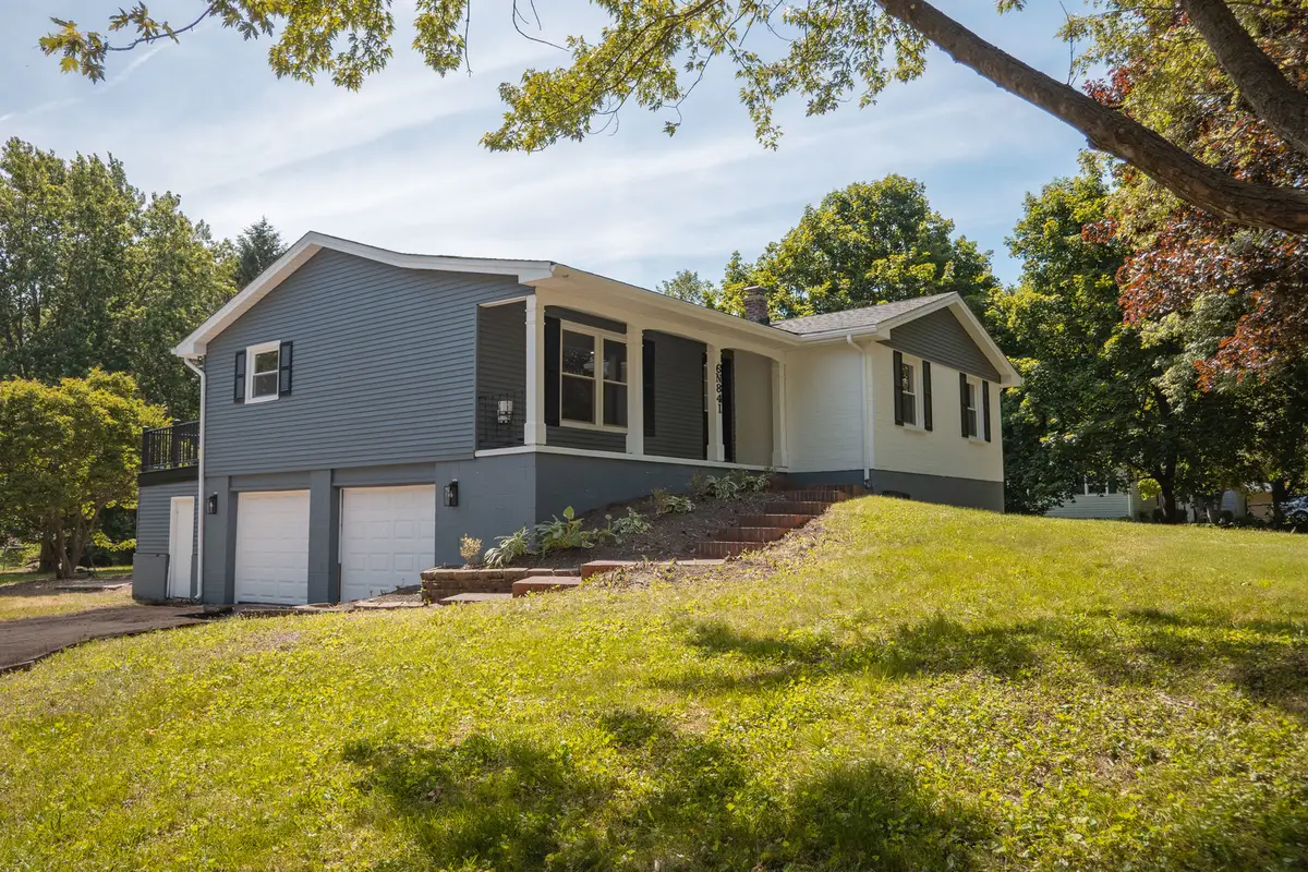 6N841 Longacre Drive, Saint Charles, IL 60175 - #1