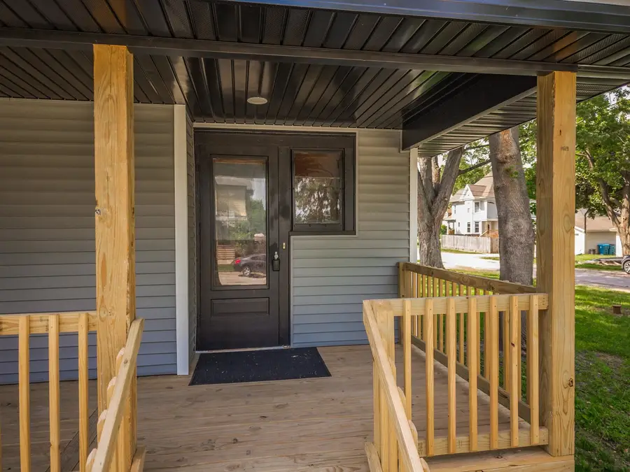 220 W Bennett Street, Pontiac, IL 61764 - #2