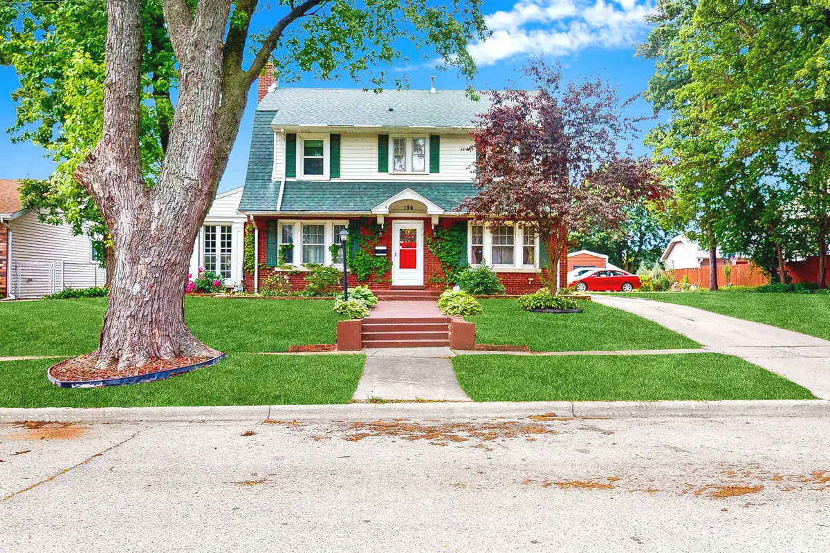 186 N Du Bois Avenue, Elgin, IL 60123 - #1