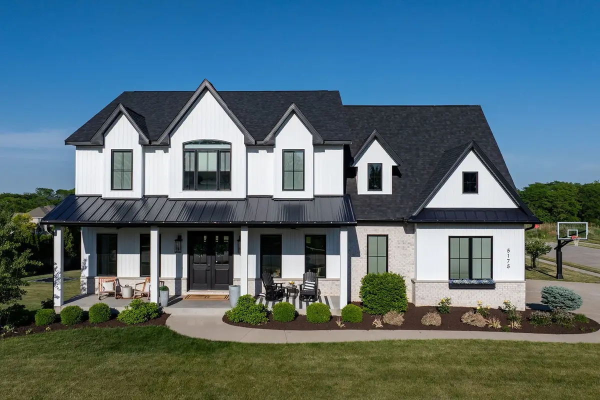 5175 Pigeon Creek Trail, Bettendorf, IA 52722 - #1