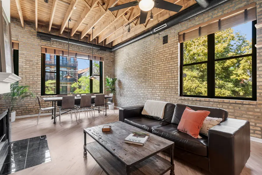 2943 N Lincoln Avenue #204, Chicago, IL 60657 - #3