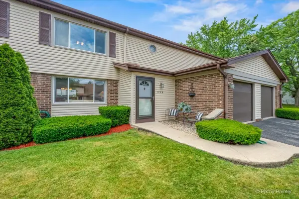 1328 Dove Court, Mount Prospect, IL 60056