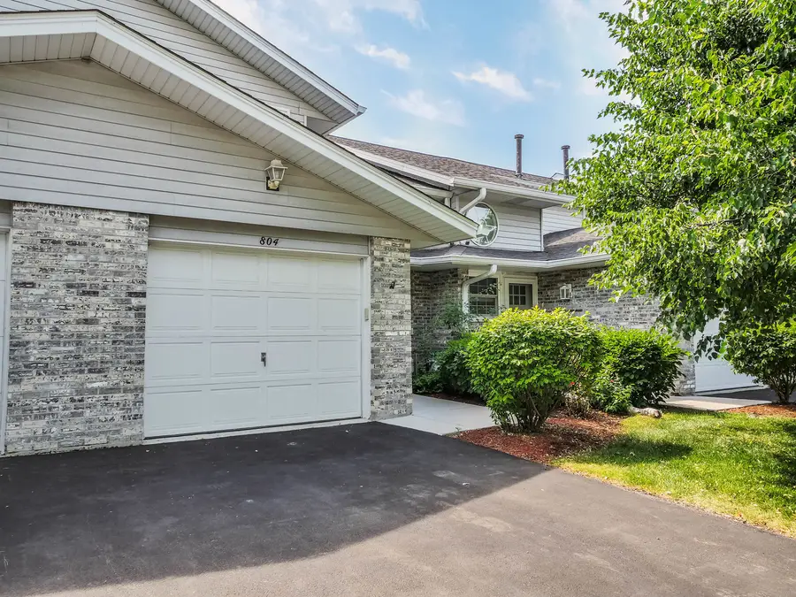 804 N Tamarac Boulevard, Addison, IL 60101 - #2