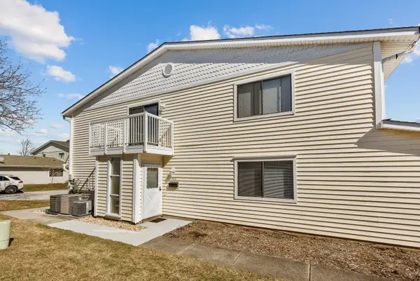 717 Whitesail Drive #717, Schaumburg, IL 60194