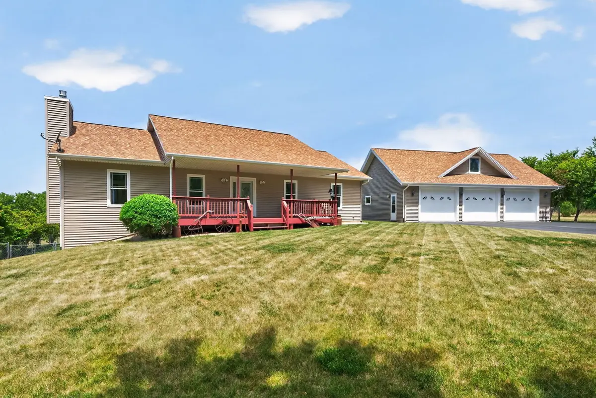 6880 E Cherry Hill Road, Ridott, IL 61067 - #1